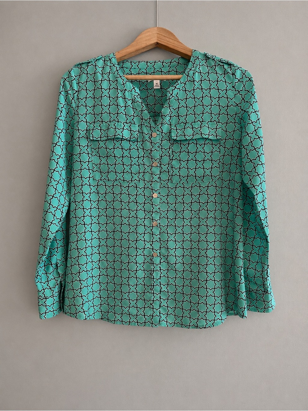 Croft & Barrow Women’s Medium Teal Geometric Print Button Front Blouse Shirt